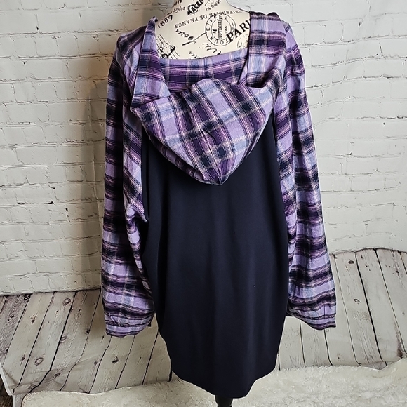 NWT! BloomChic Plaid Sleeve Hoodie - Purple and Navy - Picture 6 of 11